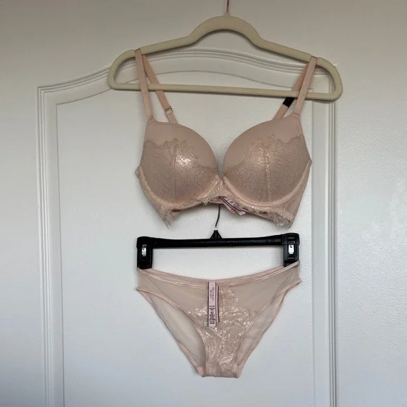 Victoria's Secret NWT Blush Lace Bra and Panty Set (see description) - Picture 1 of 7